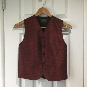Genteel Burgundy Vest with Elegant Details